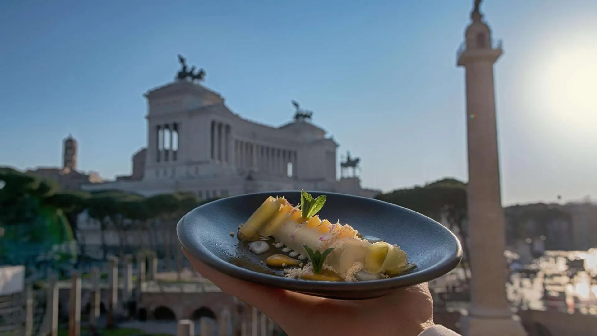Отель Nh Collection Roma Fori Imperiali Италия
