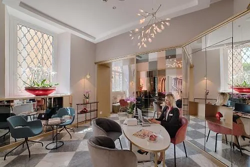 Nh Collection Roma Fori Imperiali Hotell 5*, Rom Italien