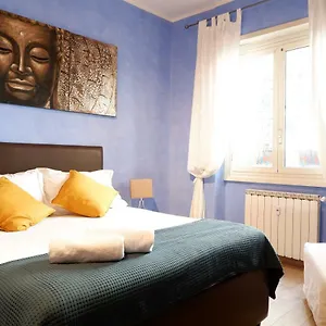 The Blue Strawberry House In San Giovanni Apartamento
